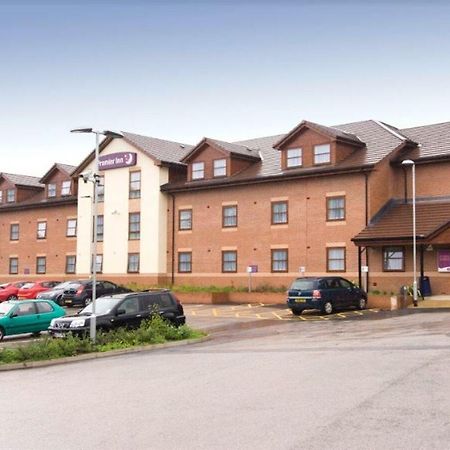 Premier Inn Ripley Ріплі Екстер'єр фото