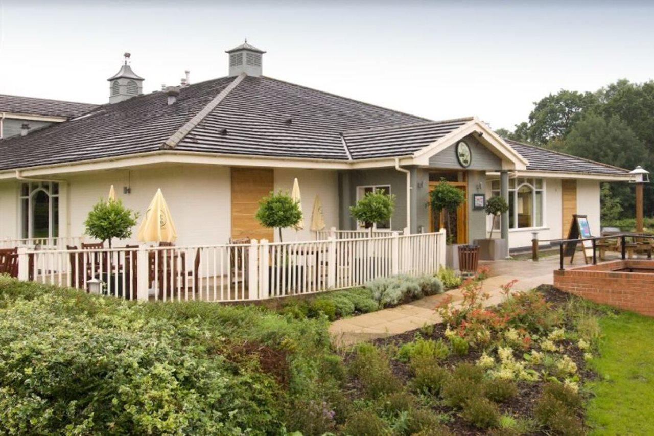Premier Inn Ripley Ріплі Екстер'єр фото