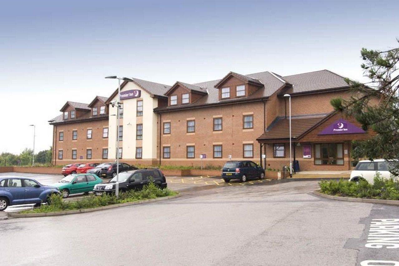 Premier Inn Ripley Ріплі Екстер'єр фото